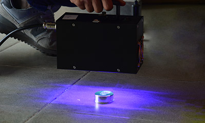 UVLED固化機發出的是藍光？